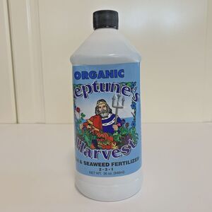 Neptune's Harvest Organic Fish & Seaweed Fertilizer 2-3-1  (36 oz)
